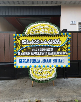 Papan Bunga Duka di Tanjung Buntung
