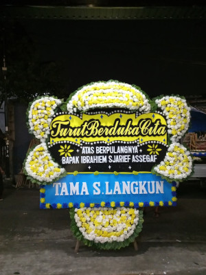 Papan Bunga Duka di Tanjung Buntung